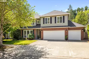 4860 Hastings Dr, Lake Oswego, OR 97035 - Photo 1