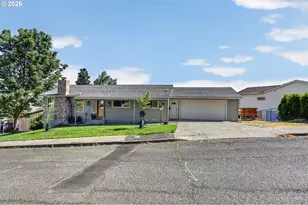 713 E 21st Pl, The Dalles, OR 97058 - Photo 1