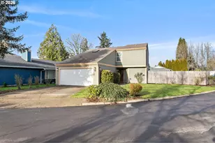 319 NE Hyde Cir, Hillsboro, OR 97124 - Photo 1