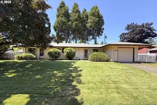 1353 SE 174th Pl, Portland, OR 97233 - Photo 1