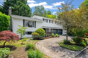 5304 SW 34th Pl, Portland, OR 97239 - Photo 1