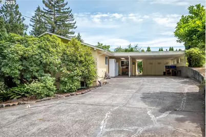 2102 Burcham St, Kelso, WA 98626 - Photo 1