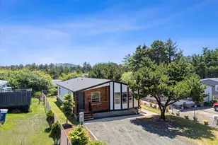 20 NE 72nd St, Newport, OR 97365 - Photo 1