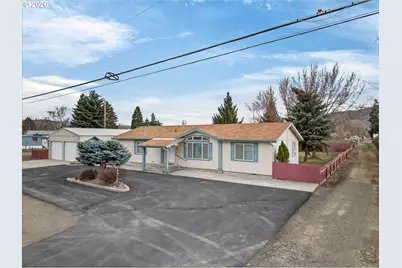 3705 Campbell St, Baker City, OR 97814 - Photo 1