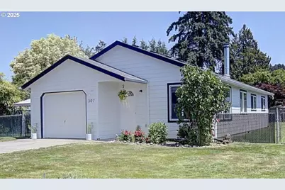 307 NE Clark Ave, Battle Ground, WA 98604 - Photo 1