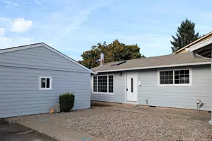 257 SE 3rd Ave, Canby, OR 97013 - Photo 1