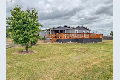 251 Reston Rd, Roseburg, OR 97471 - Photo 1