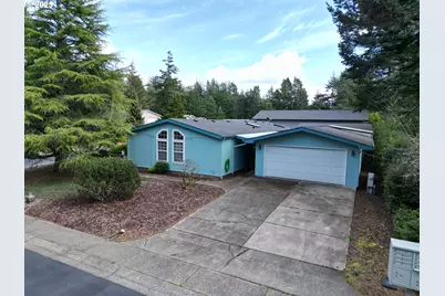 633 Glenbrook Cir, Florence, OR 97439 - Photo 1