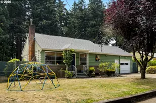 13704 SE Salmon St, Portland, OR 97233 - Photo 1