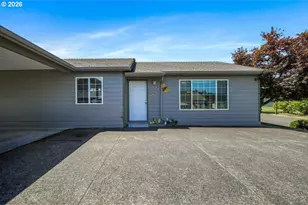 2523 E Main St, Cottage Grove, OR 97424 - Photo 1