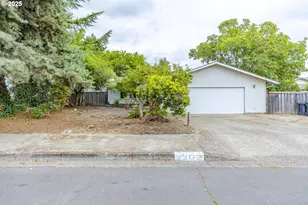 2302 Parliament Ave, Eugene, OR 97405 - Photo 1