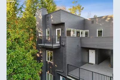 610 S Nevada St #H, Portland, OR 97219 - Photo 1