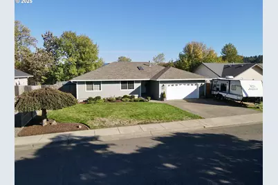 207 Nicholas Ct, Sutherlin, OR 97479 - Photo 1