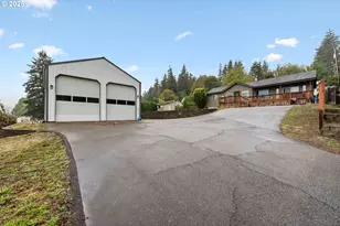 93660 McKenna Ln, Coos Bay, OR 97420 - Photo 1