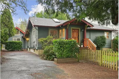 7404 SW 53rd Ave, Portland, OR 97219 - Photo 1