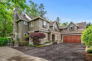 3329 SW Ridgewood Ave, Portland, OR 97225 - Photo 1