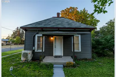 201 E Burgen St, Goldendale, WA 98620 - Photo 1