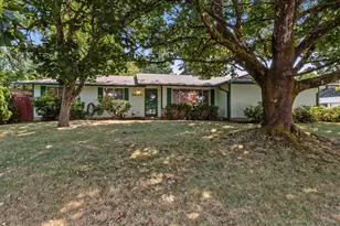 2605 NE 49th St, Vancouver, WA 98663 - Photo 1