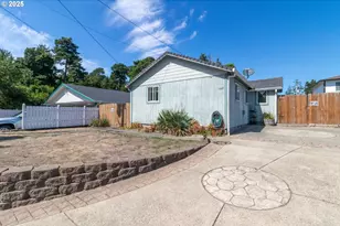 1667 30th St, Florence, OR 97439 - Photo 1