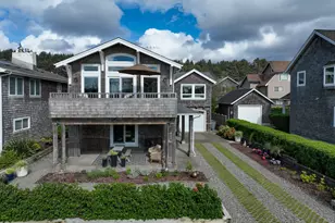 2939 Pacific Ave, Cannon Beach, OR 97110 - Photo 1