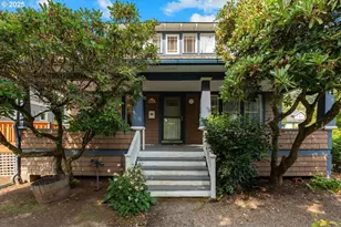 8005 SW 46th Ave, Portland, OR 97219 - Photo 1