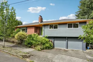 727 SE 54th Ave, Portland, OR 97215 - Photo 1