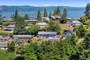 374 W Lexington Ave, Astoria, OR 97103 - Photo 1