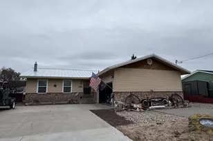 1060 D St, Baker City, OR 97814 - Photo 1