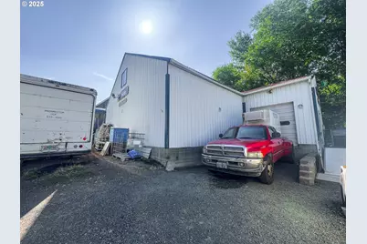 125 N Clark St, Canyon City, OR 97820 - Photo 1
