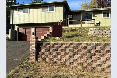 1903 N Eldorado Ave, Klamath Falls, OR 97601 - Photo 1