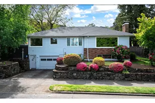 7530 SE Yamhill St, Portland, OR 97215 - Photo 1