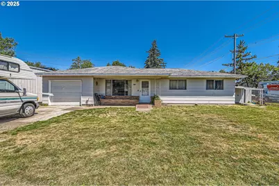 6135 SE Clatsop St, Portland, OR 97206 - Photo 1