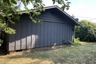 1680 W Quinalt St, Springfield, OR 97477 - Photo 3