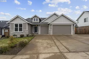 425 NW Crater Lk Dr, Dallas, OR 97338 - Photo 1