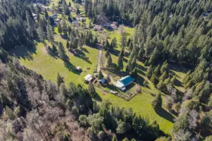 331 Hobbs Ln, Glendale, OR 97442 - Photo 1