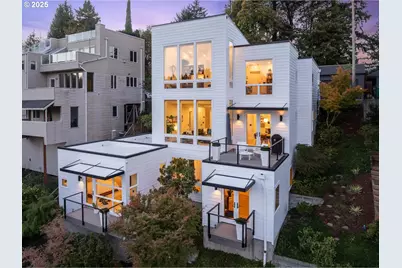 2916 SW Canterbury Ln, Portland, OR 97205 - Photo 1