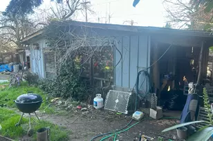 1991 SE Minter Bridge Rd, Hillsboro, OR 97123 - Photo 1