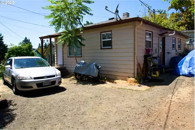 1552 SE Kane St, Roseburg, OR 97470 - Photo 1