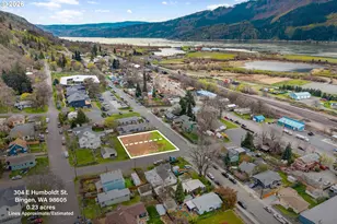 304 E Humboldt St, Bingen, WA 98605 - Photo 1