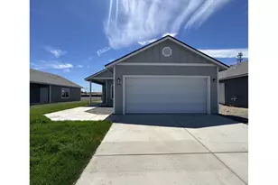 346 Michelle Ave, Umatilla, OR 97882 - Photo 1