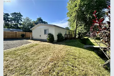 303 Lane Ave, La Grande, OR 97850 - Photo 1