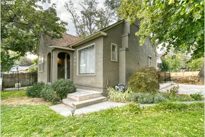 901 NW Furnish Ave, Pendleton, OR 97801 - Photo 1