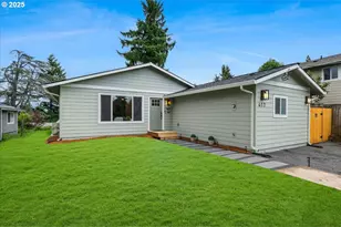 417 Latourette St, Oregon City, OR 97045 - Photo 1