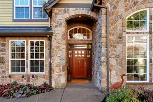 2625 Beacon Hill Dr, West Linn, OR 97068 - Photo 1