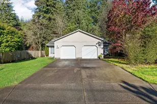 1298 Minnesota Ave, Coos Bay, OR 97420 - Photo 1