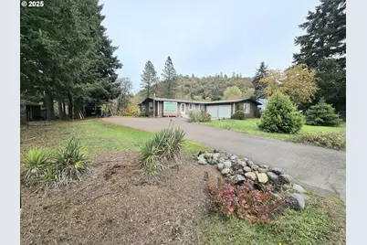 239 Arrow Way, Myrtle Creek, OR 97457 - Photo 1