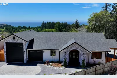 1346 Nautical Heights Dr, Brookings, OR 97415 - Photo 1