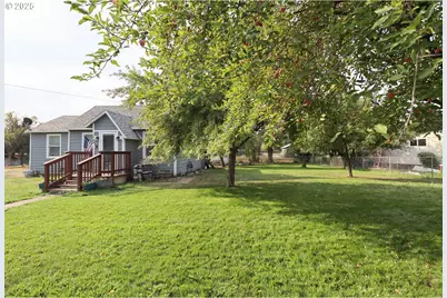 1960 Birch St, Elgin, OR 97827 - Photo 1