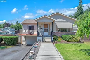 165 N 6th St, Saint Helens, OR 97051 - Photo 1