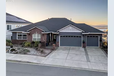 430 N Y St, Washougal, WA 98671 - Photo 1